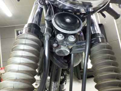 Yamaha SR400 2021