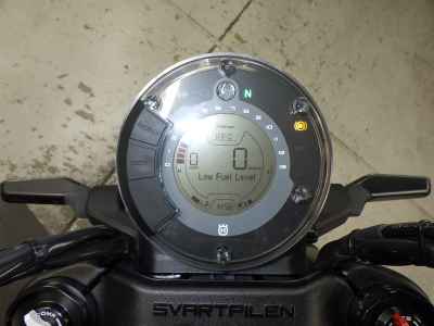Husqvarna Svartpilen 401 2023