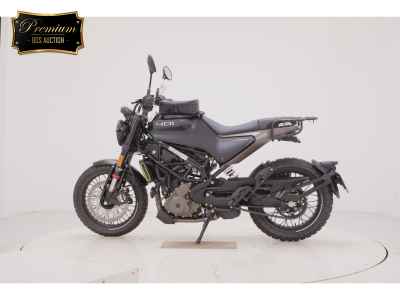 Husqvarna Svartpilen 401 2023