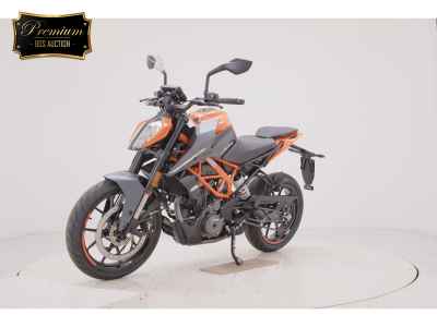 KTM 390 Duke 2025