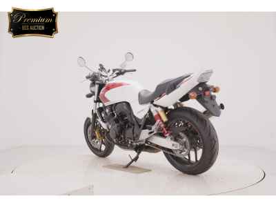 Honda CB400SF 2015