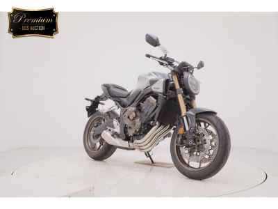 Honda CB650R E-Clutch 2025