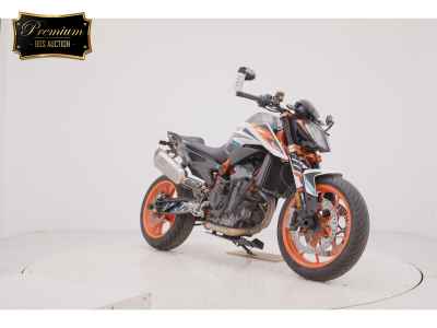 KTM 890 Duke R 2021