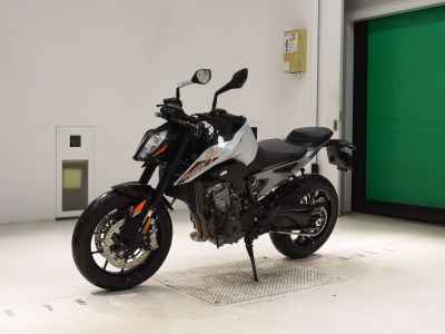 KTM 790 Duke 2025