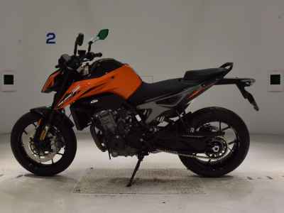 KTM 790 Duke 2025