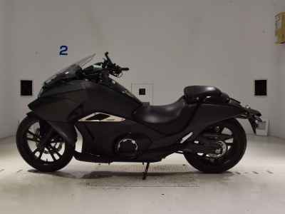 Honda NM4 Vultus 2016