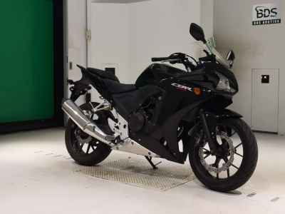Honda CBR400R 2013