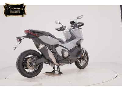 Honda X-Adv 750 2024