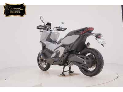 Honda X-Adv 750 2024