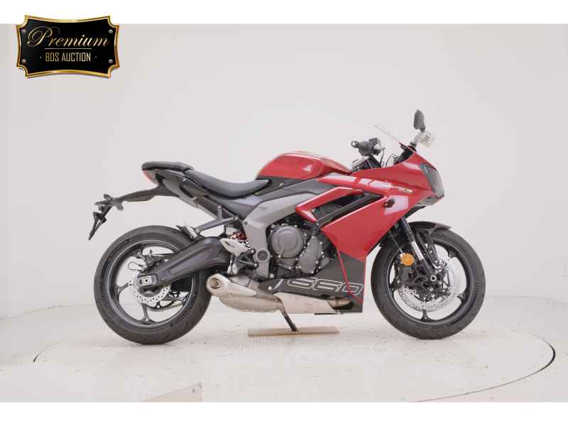 Triumph Daytona 660 2025