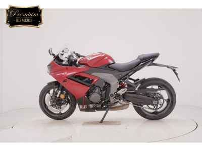 Triumph Daytona 660 2025