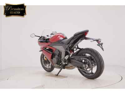 Triumph Daytona 660 2025