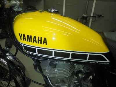 Yamaha SR400 2016