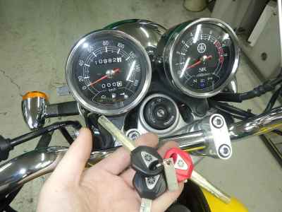 Yamaha SR400 2016