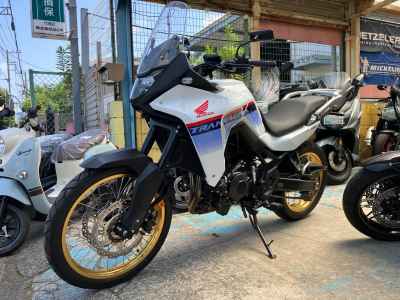 Honda Transalp 750 2024
