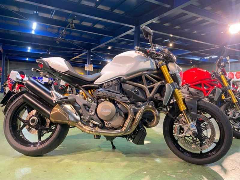 Ducati Monster 1200S 2016