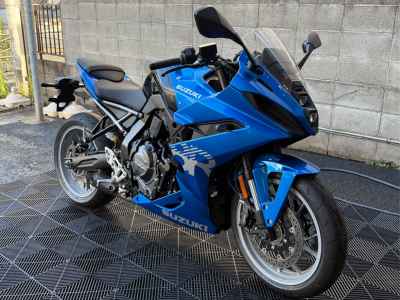 Suzuki GSX-8R 2024