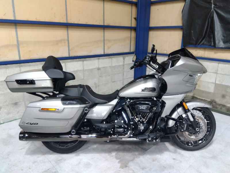 Harley-Davidson Road Glide FLTRXSE1923 CVO 2024