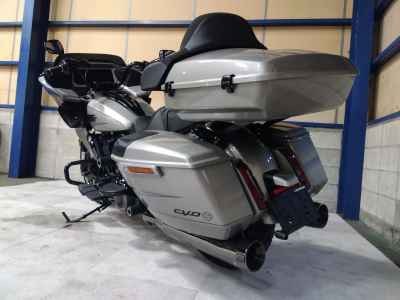 Harley-Davidson Road Glide FLTRXSE1923 CVO 2024