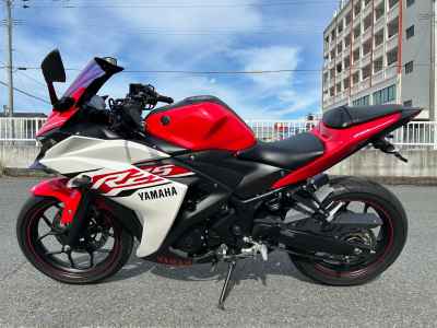 Yamaha YZF-R25 2015