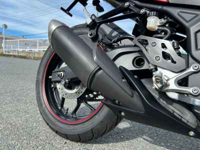 Yamaha YZF-R25 2015