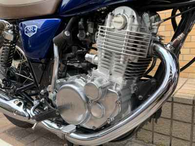 Yamaha SR400 2021
