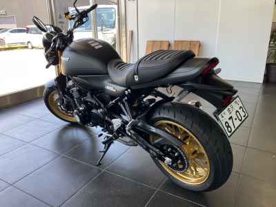 Kawasaki Z900RS SE 2025