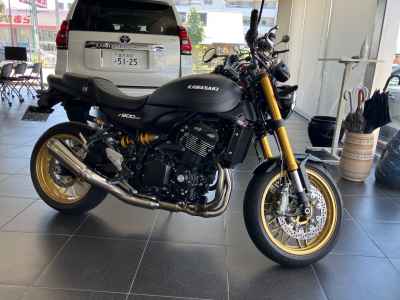 Kawasaki Z900RS SE 2025