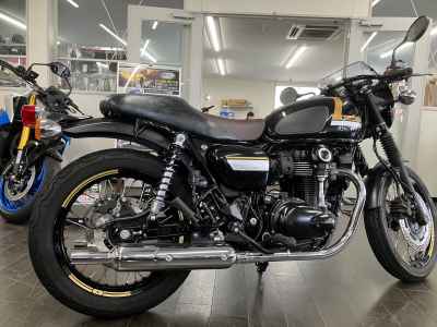 Kawasaki W800 2022