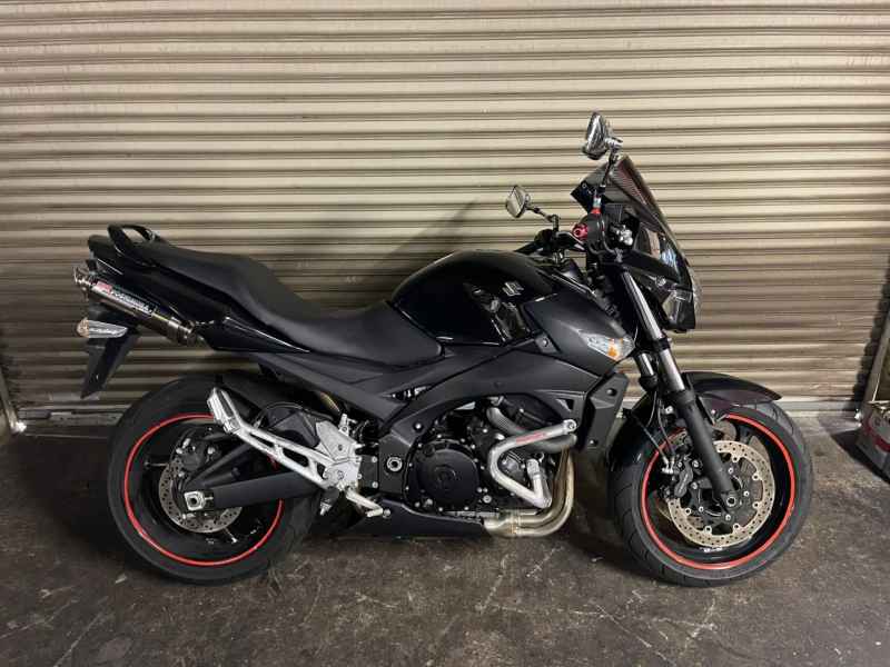 Suzuki GSR400 2014