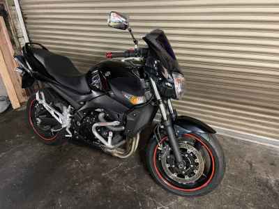 Suzuki GSR400 2014