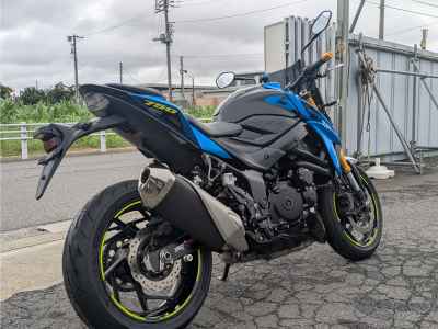 Suzuki GSX-S750 2022