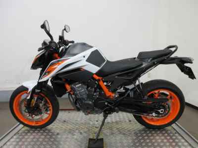 KTM 890 Duke R 2020