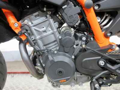 KTM 890 Duke R 2020