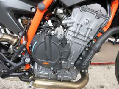 KTM 890 Duke R 2020