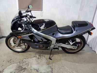 Honda CBR250R