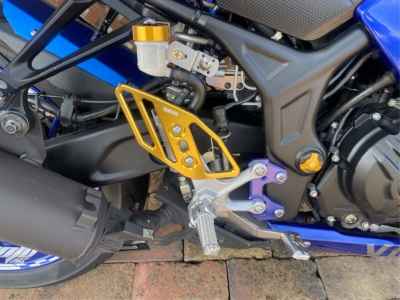 Yamaha YZF-R25 2016