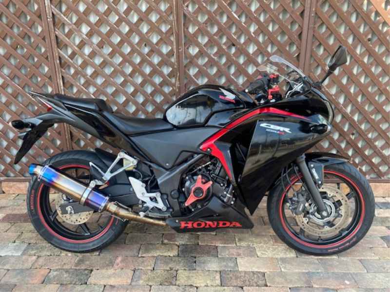 Honda CBR250R