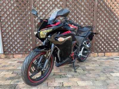 Honda CBR250R