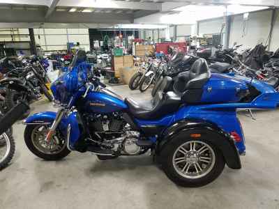 Harley-Davidson Electra Glide FLHTCU1690 Trike 2016