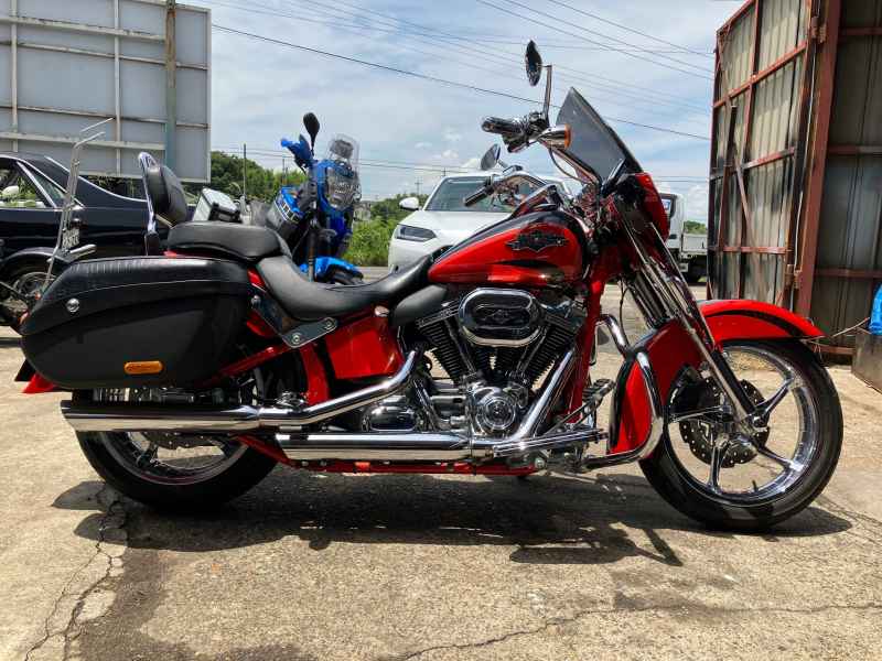 Harley-Davidson CONVERTIBLE FLSTSE1800 2010