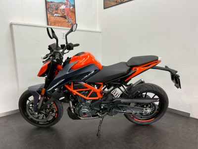KTM 390 Duke 2025