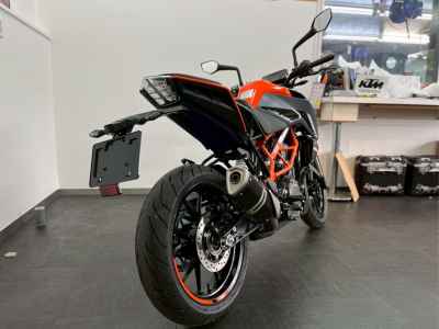 KTM 390 Duke 2025