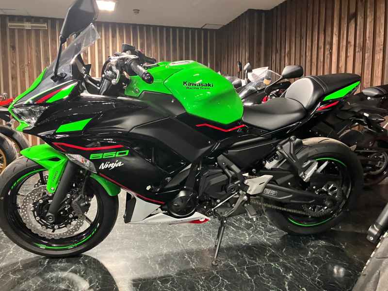 Kawasaki Ninja 650 KRT Edition 2022