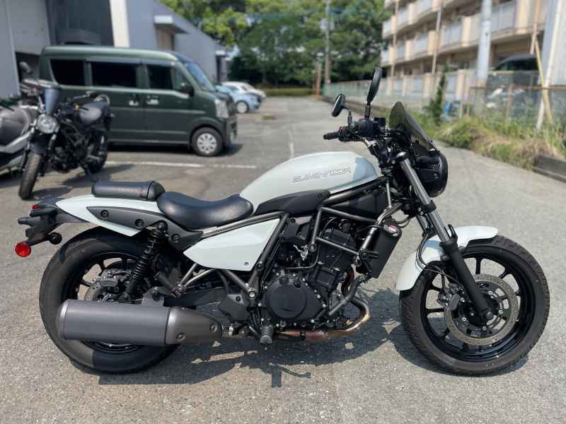 Kawasaki Z900RS 2024