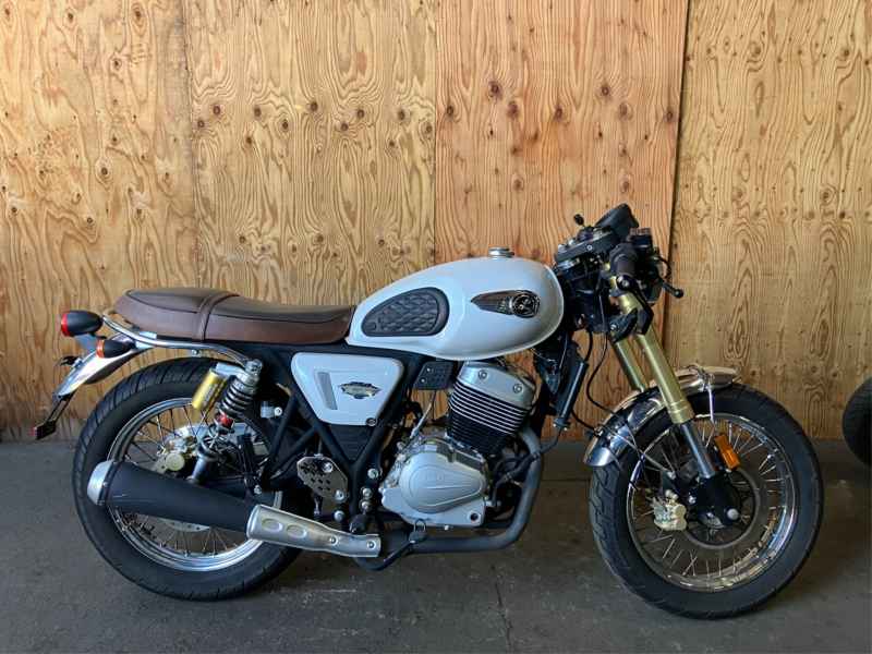 Kawasaki GPX Legend Twin 2022