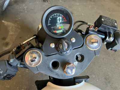 Kawasaki GPX Legend Twin 2022
