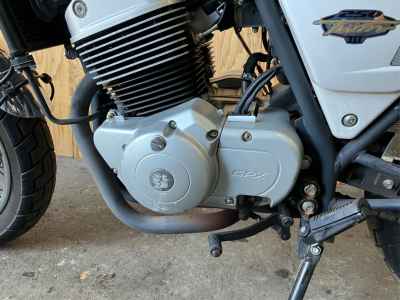 Kawasaki GPX Legend Twin 2022