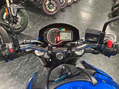 Suzuki GSR750 2015