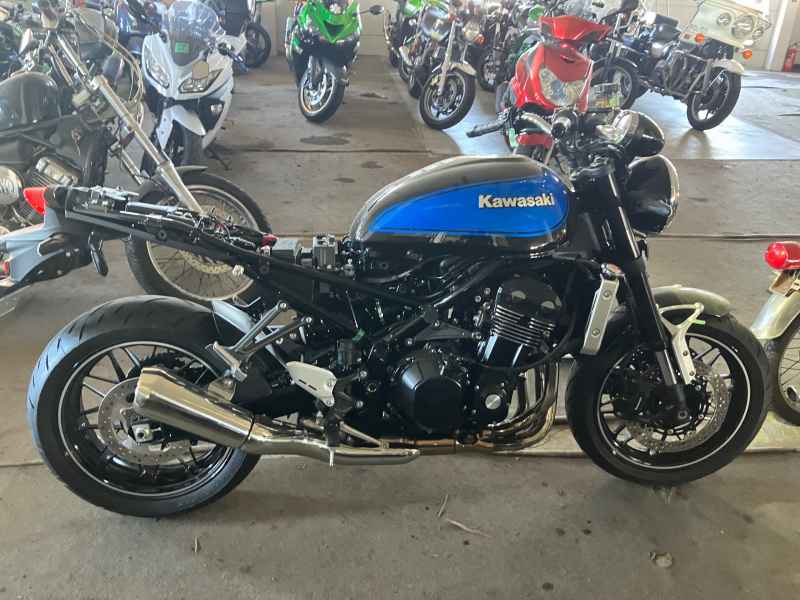 Kawasaki Z900RS 2024